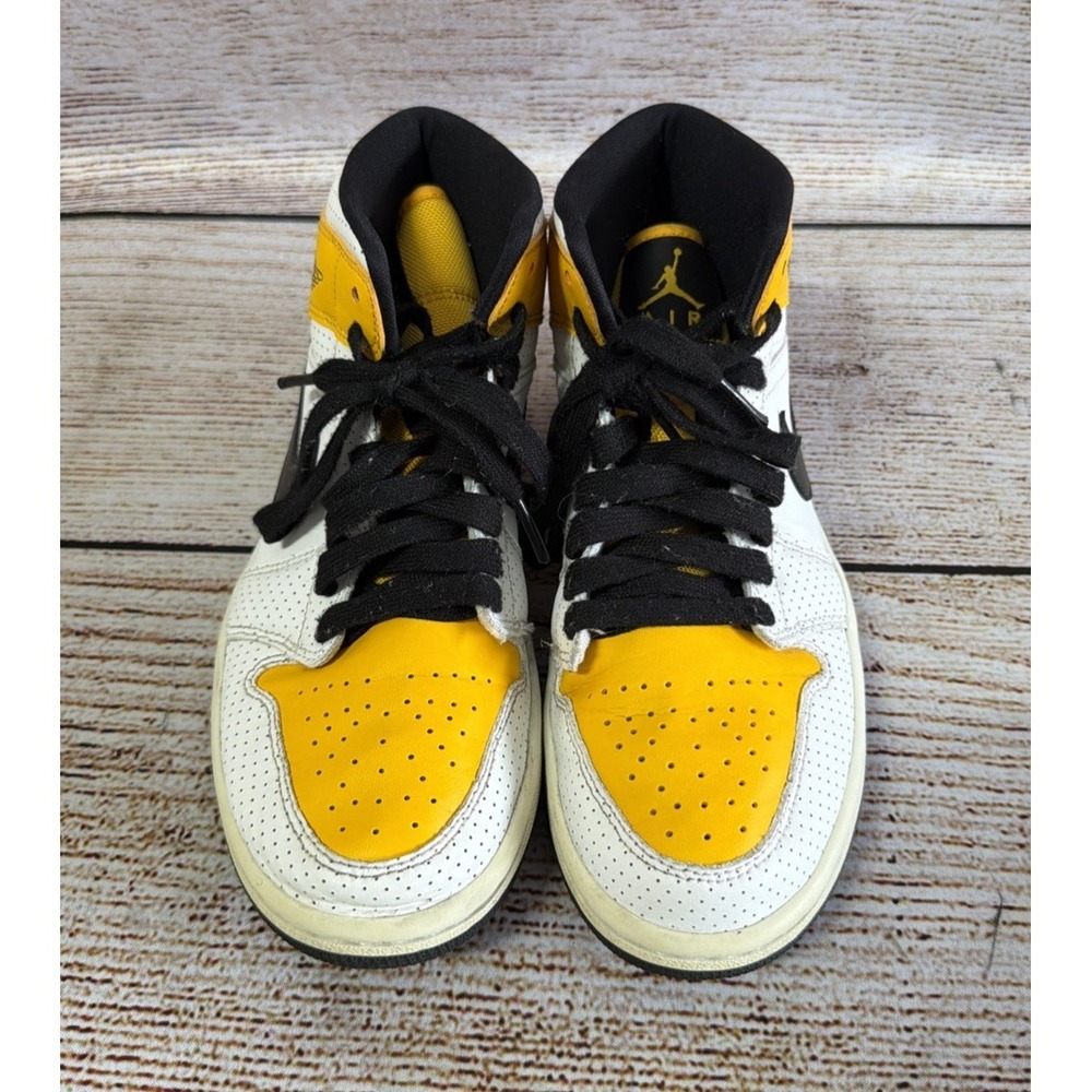 Nike Air Jordan 1 Mid BQ6472-107 White Perforated Womens Size 7 Shoes Used